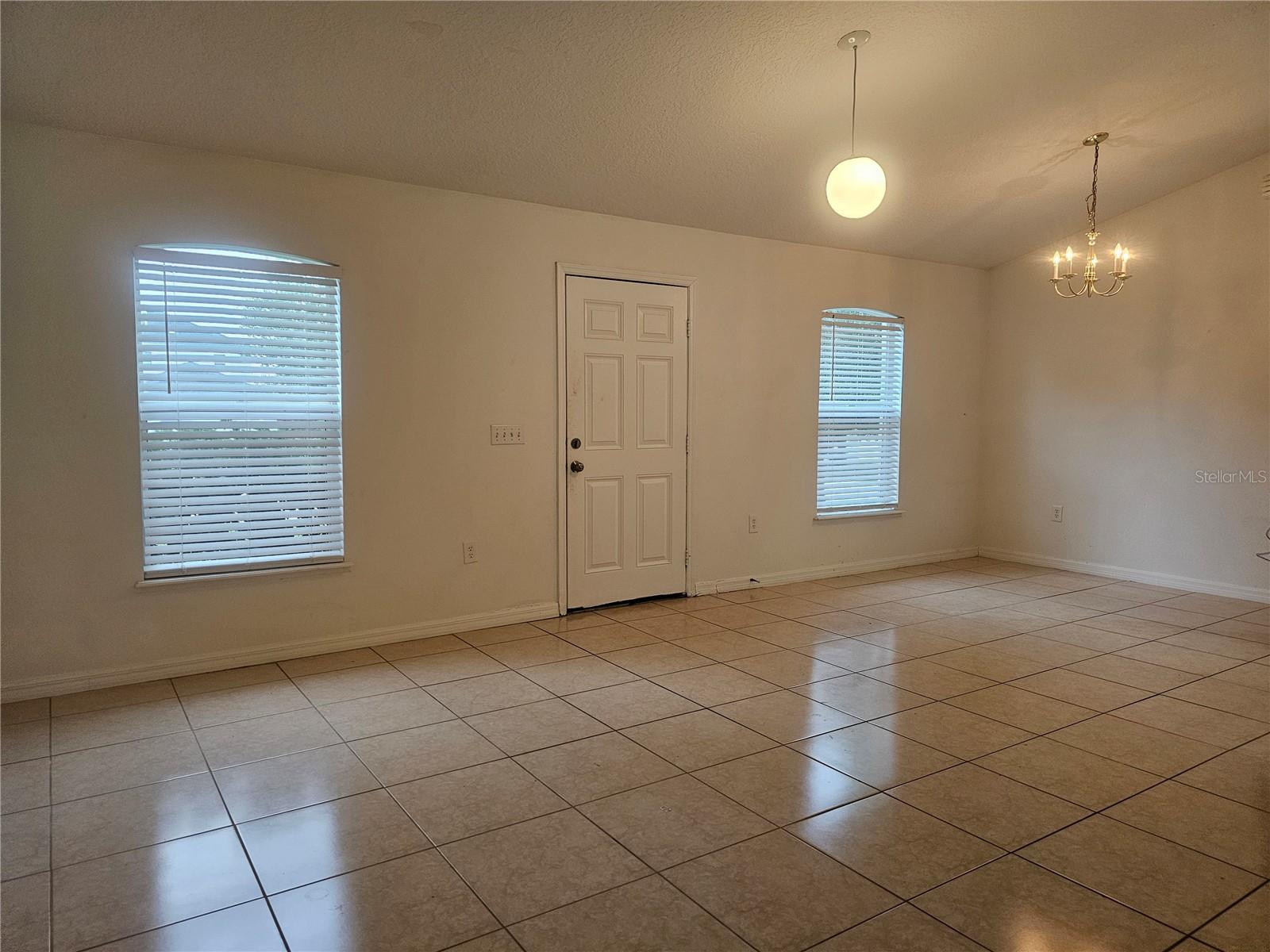 MINNEOLA PINE BLUFF PH 02 LT 98 PB 50 P - Residential Lease