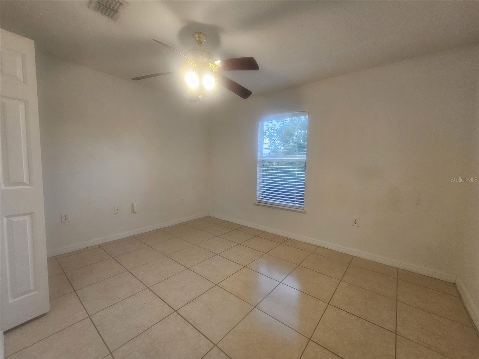 MINNEOLA PINE BLUFF PH 02 LT 98 PB 50 P - Residential Lease