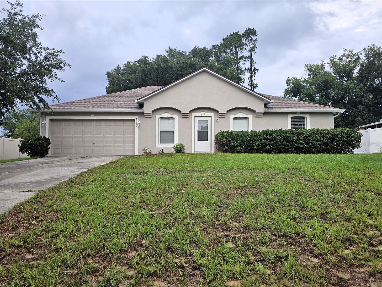 MINNEOLA PINE BLUFF PH 02 LT 98 PB 50 P - Residential Lease