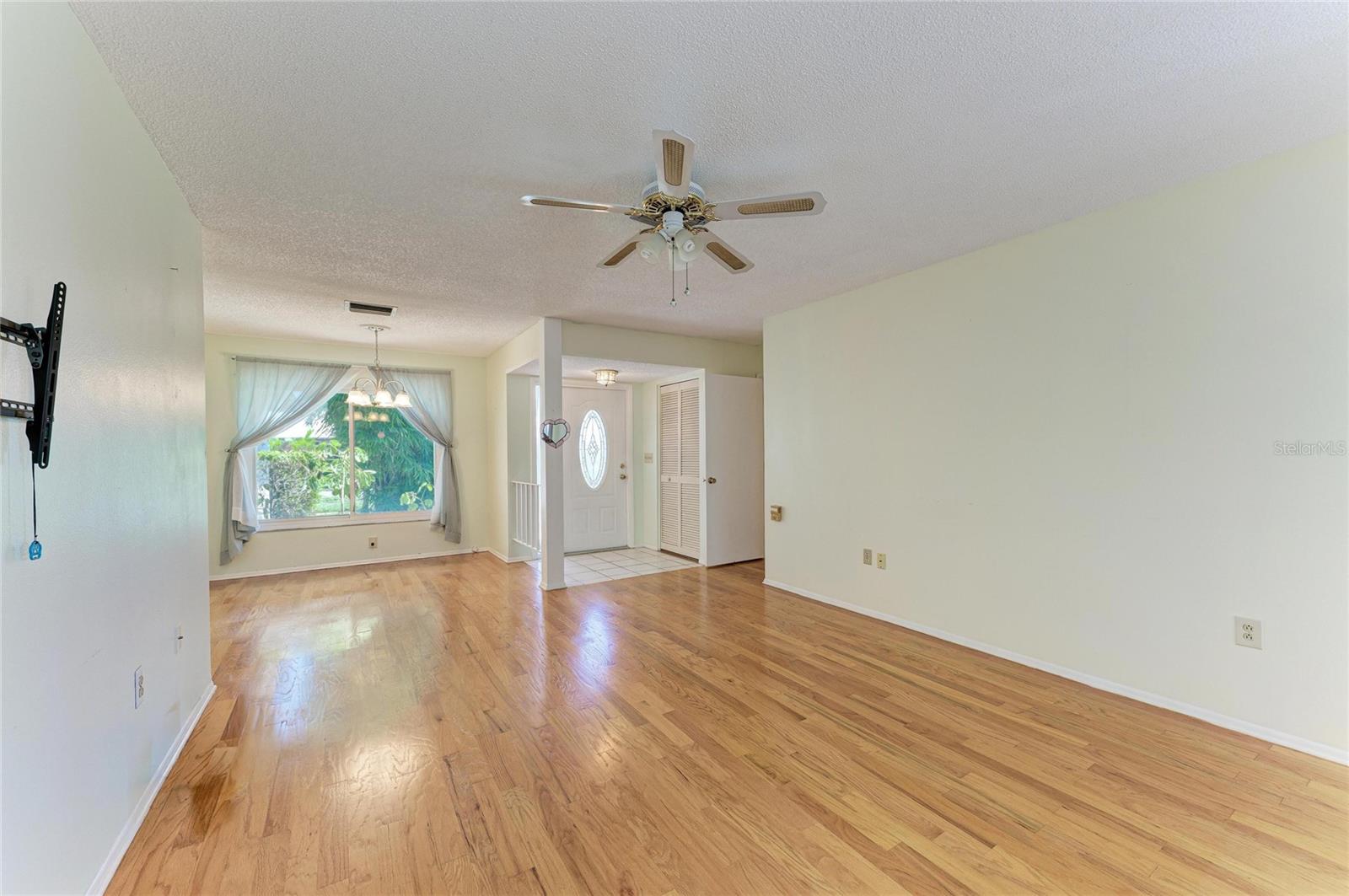 VILLAGE GREEN OF BRADENTON - Residential