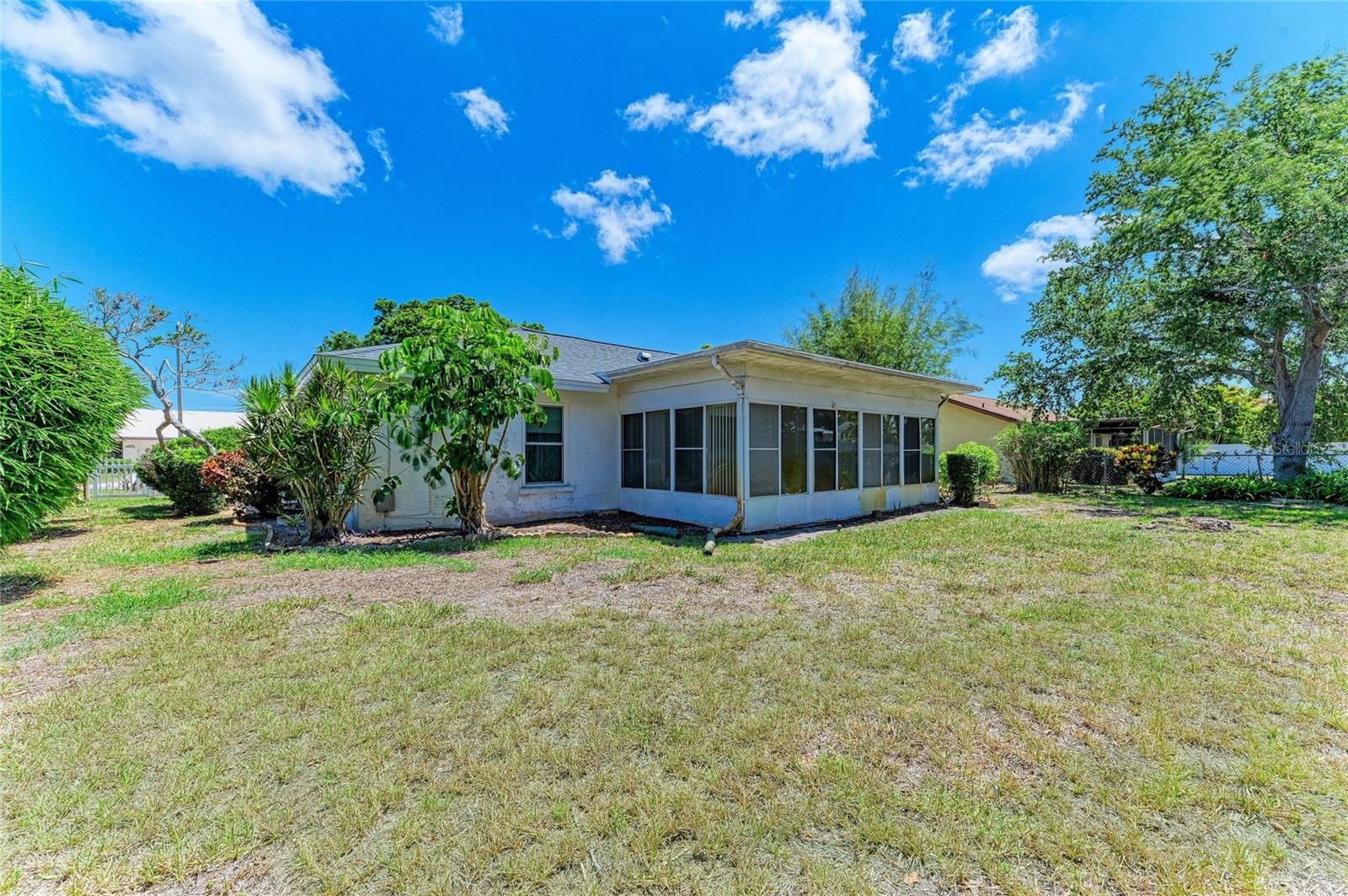 VILLAGE GREEN OF BRADENTON - Residential