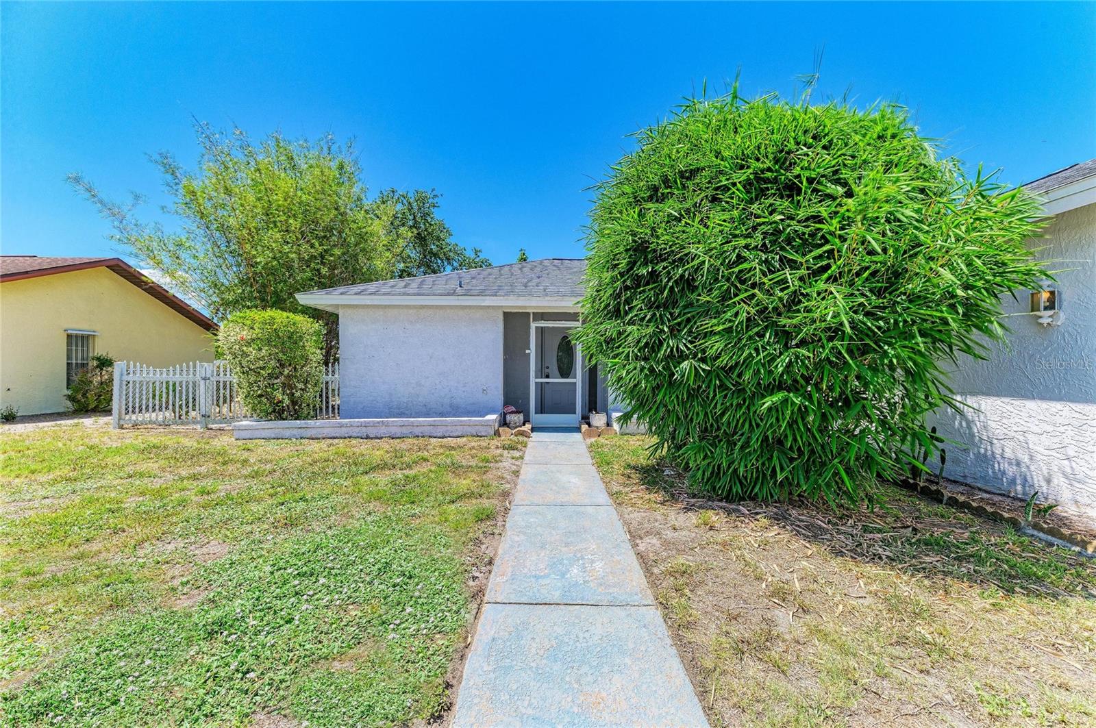 VILLAGE GREEN OF BRADENTON - Residential