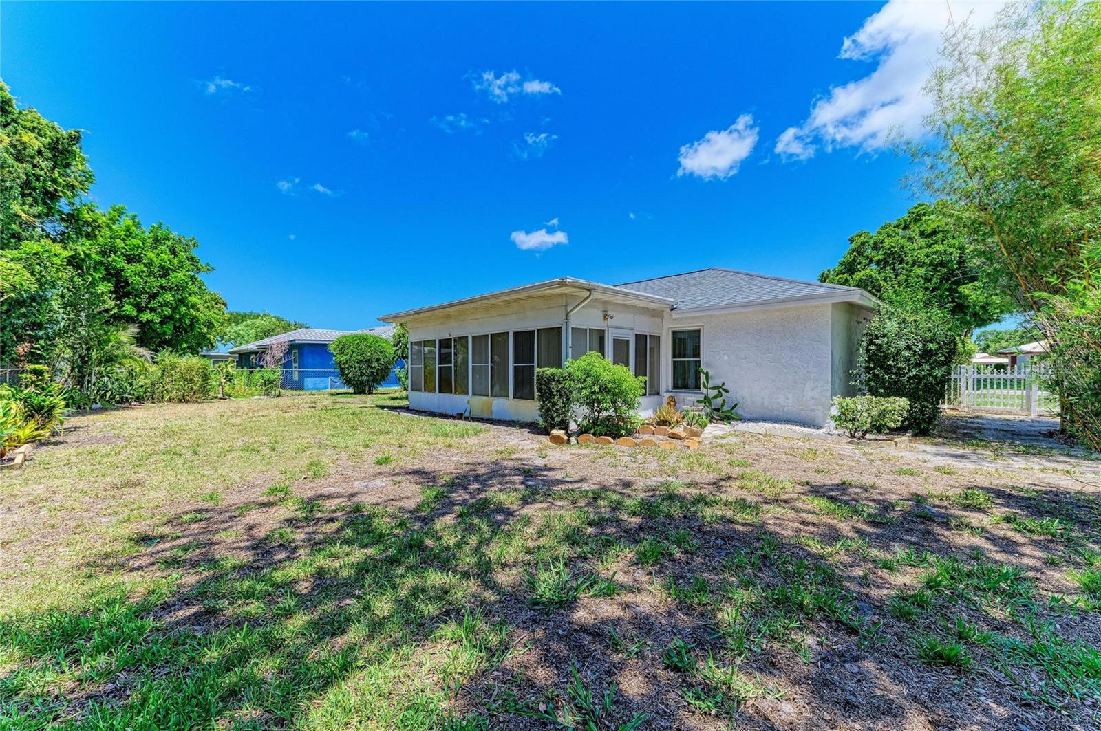 VILLAGE GREEN OF BRADENTON - Residential