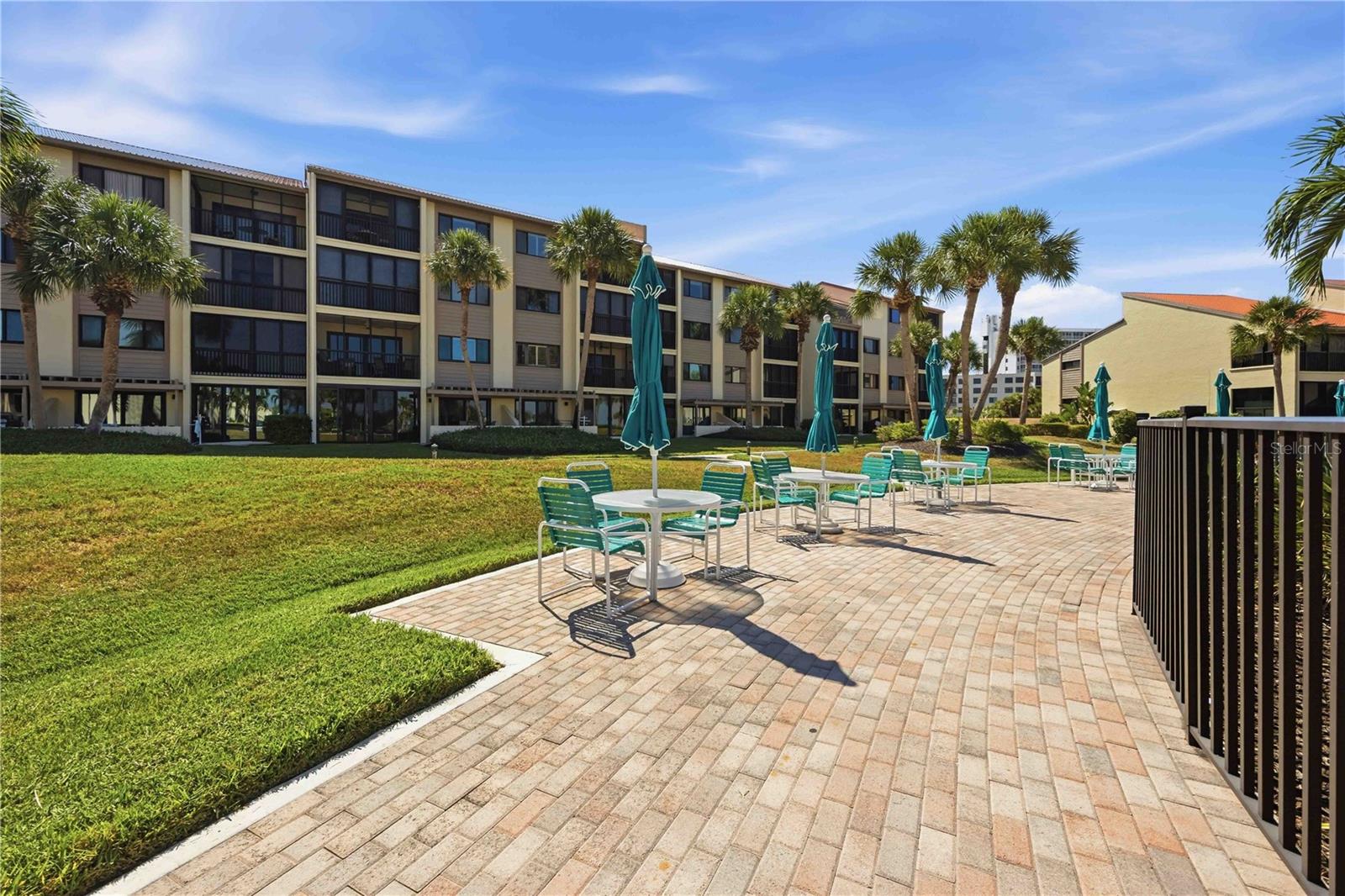 SIESTA DUNES BEACH - Residential