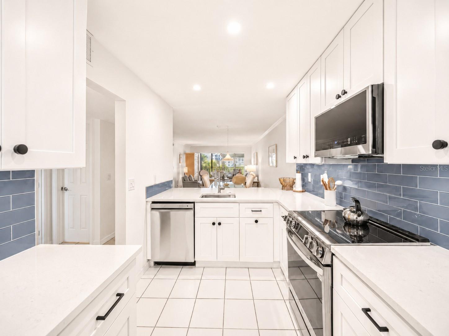 SIESTA DUNES BEACH - Residential