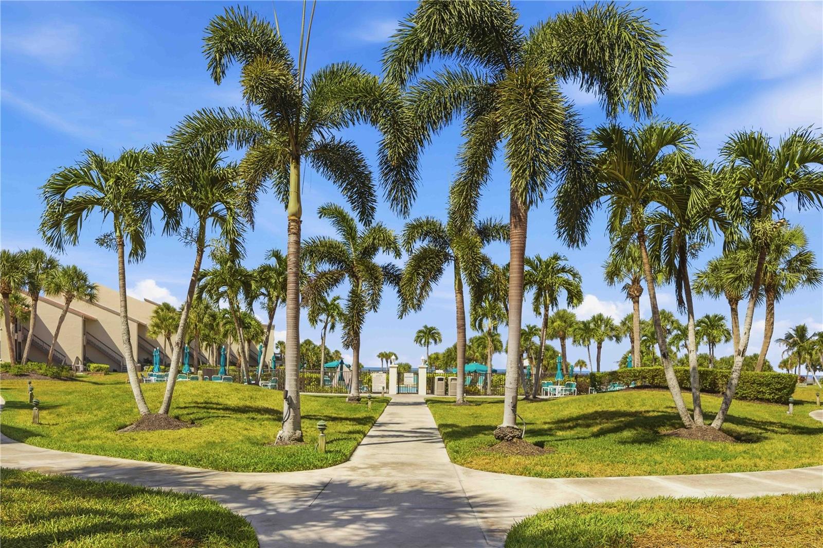 SIESTA DUNES BEACH - Residential