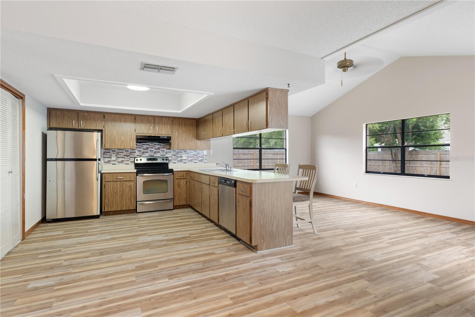 SPRING HILL - Residential