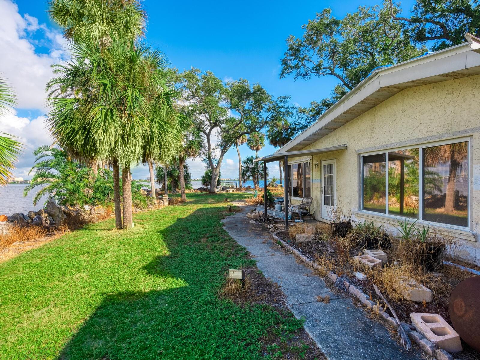 ACREAGE - Residential