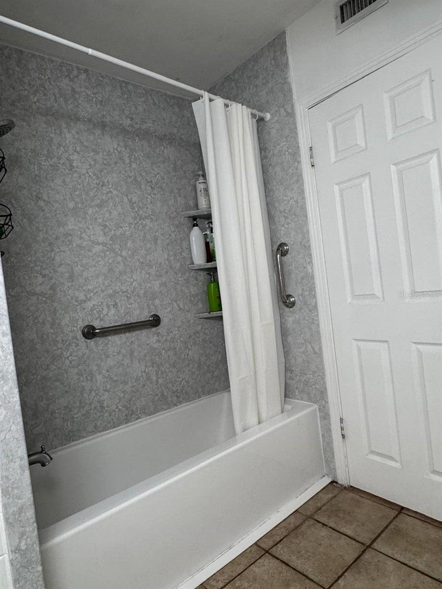 GRAND VIEW TERRACE - Residential Lease