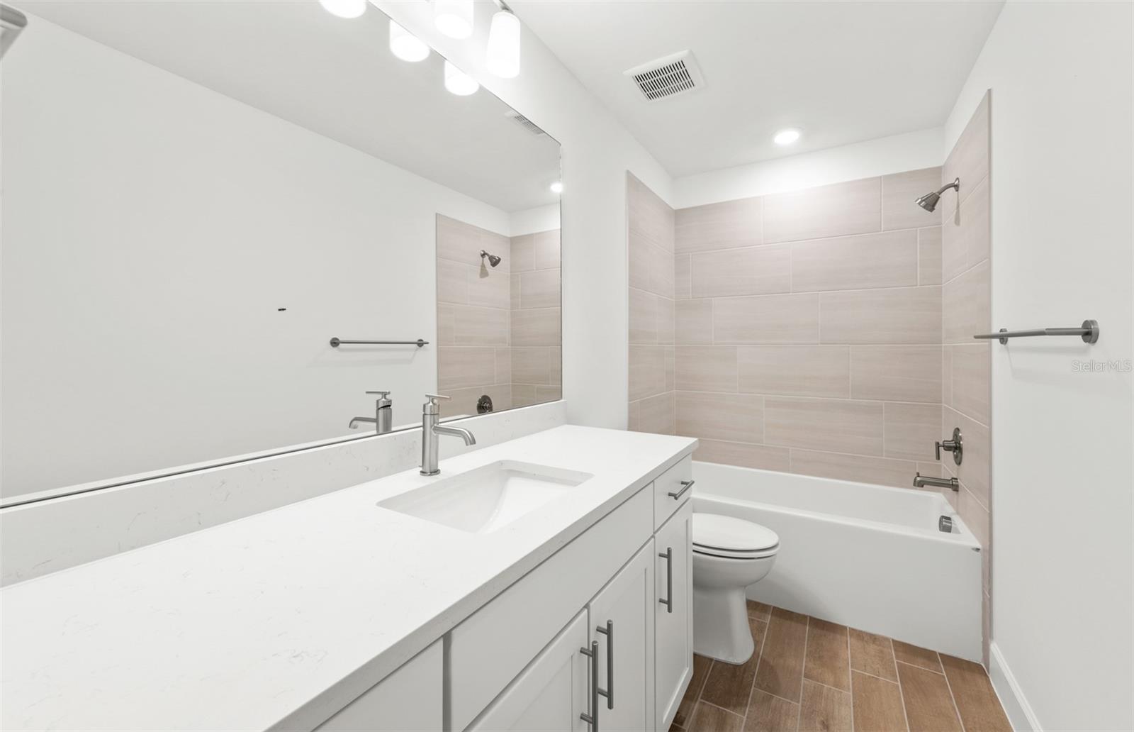 SEAFLOWER PH I SUBPH IA AND IB-1 PB82/60 - Residential