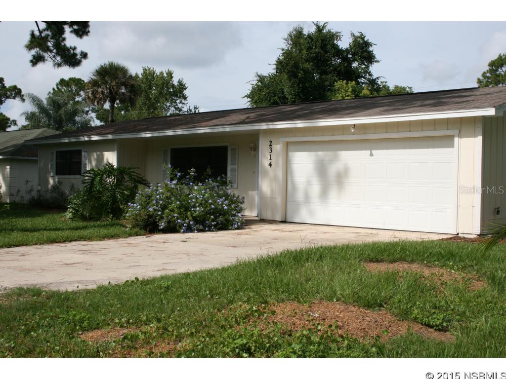 Very  nice house in Florida Shores with a brand new roof!This house is ready to welcome you with its 3 bedrooms, split floor plan, a nice contemporary kitchen, a large fenced back yard, and a spacious 2 car garage. Close to everything and few minutes from the beach it is ready to move in! ;Water: City