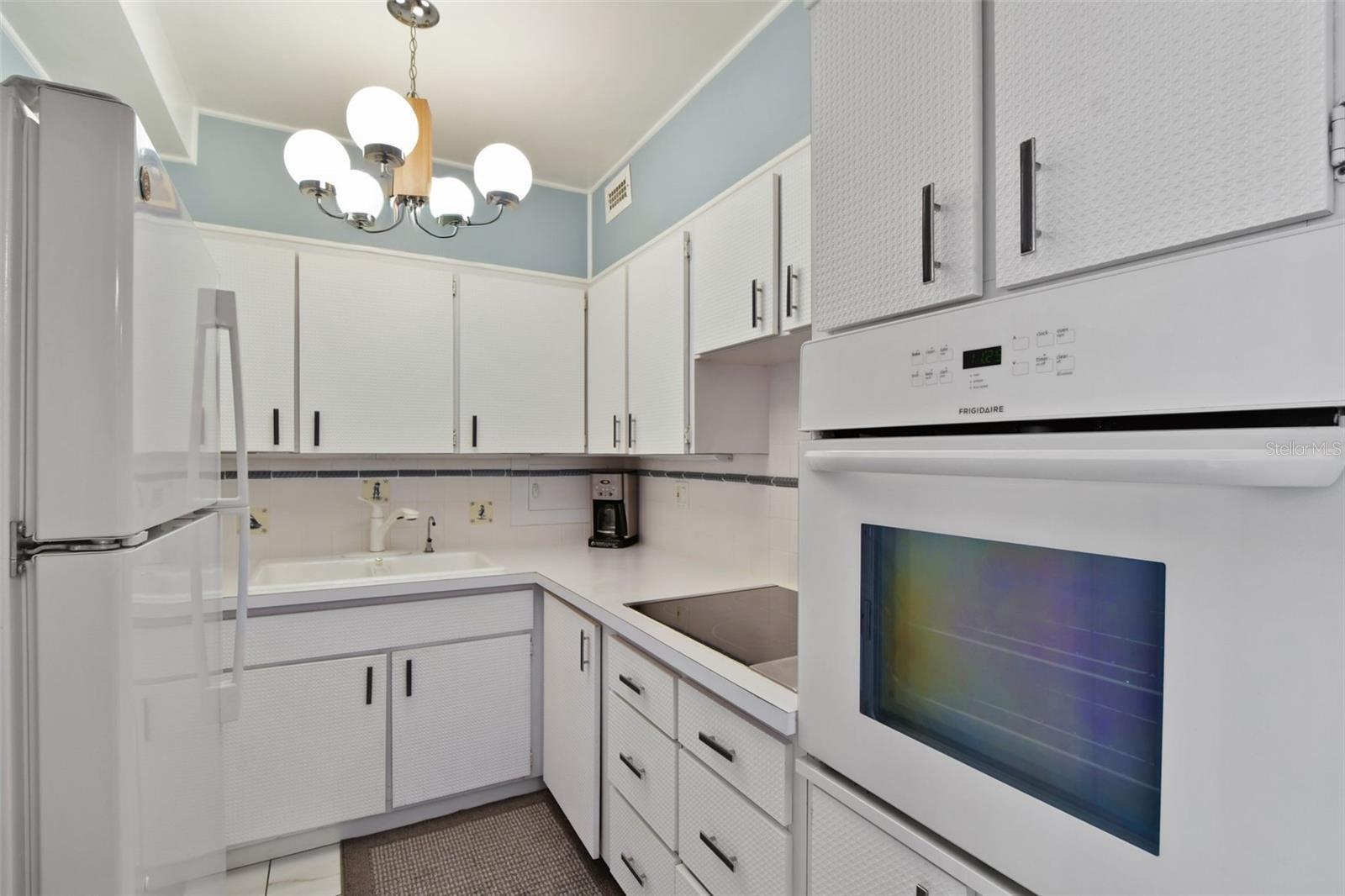 HORIZON HOUSE CO-OP - Residential