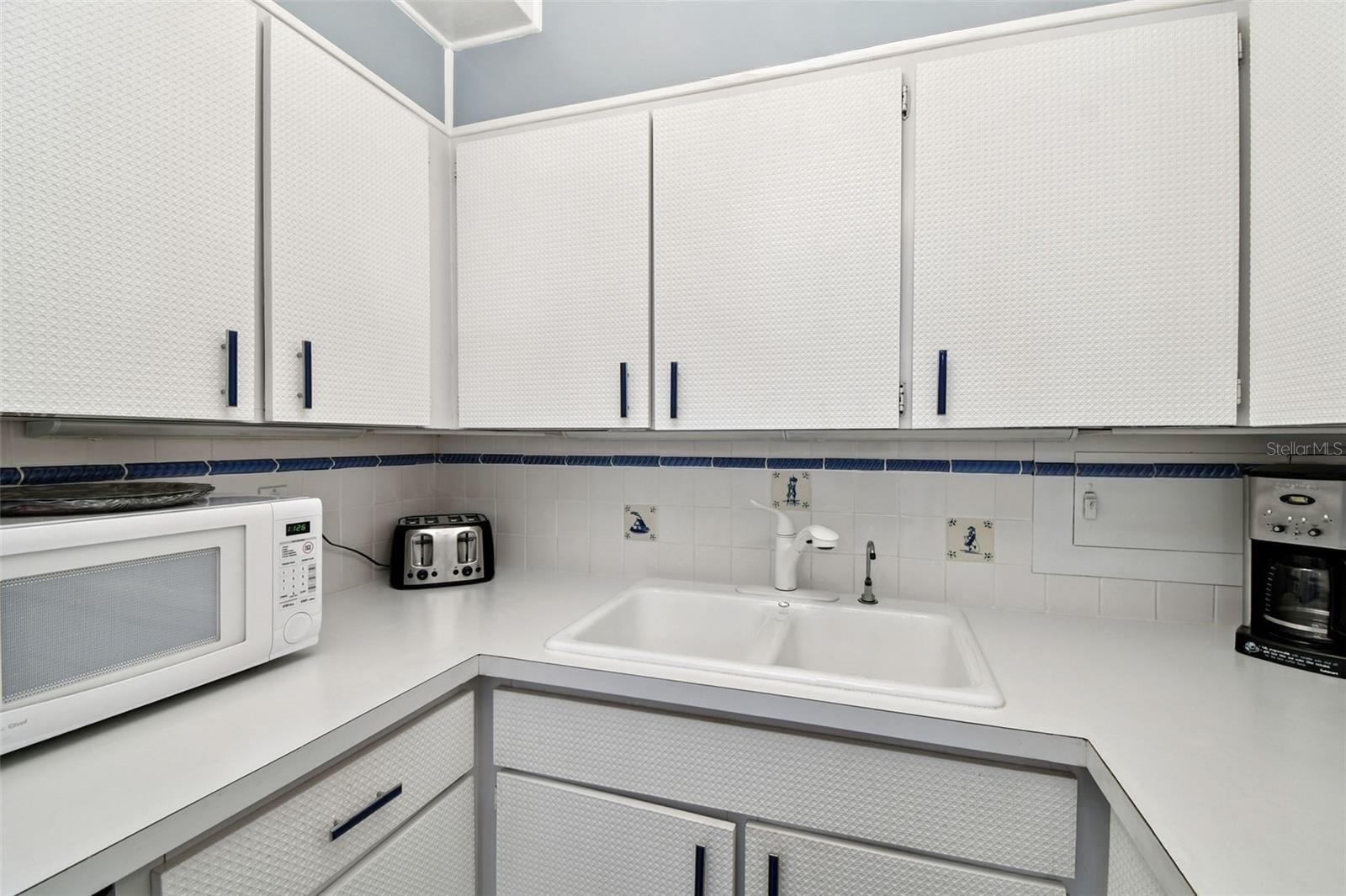 HORIZON HOUSE CO-OP - Residential