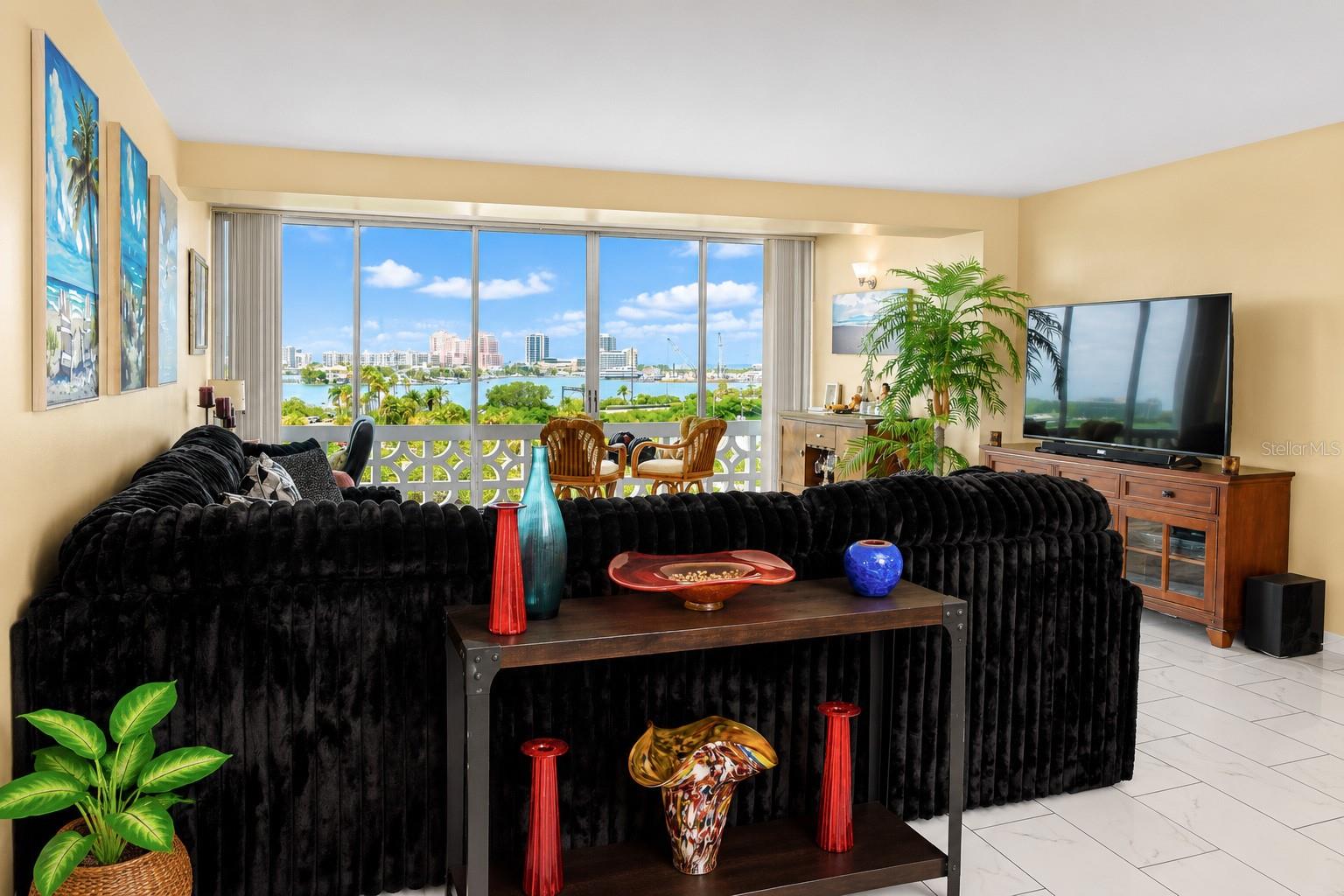 HORIZON HOUSE CO-OP - Residential