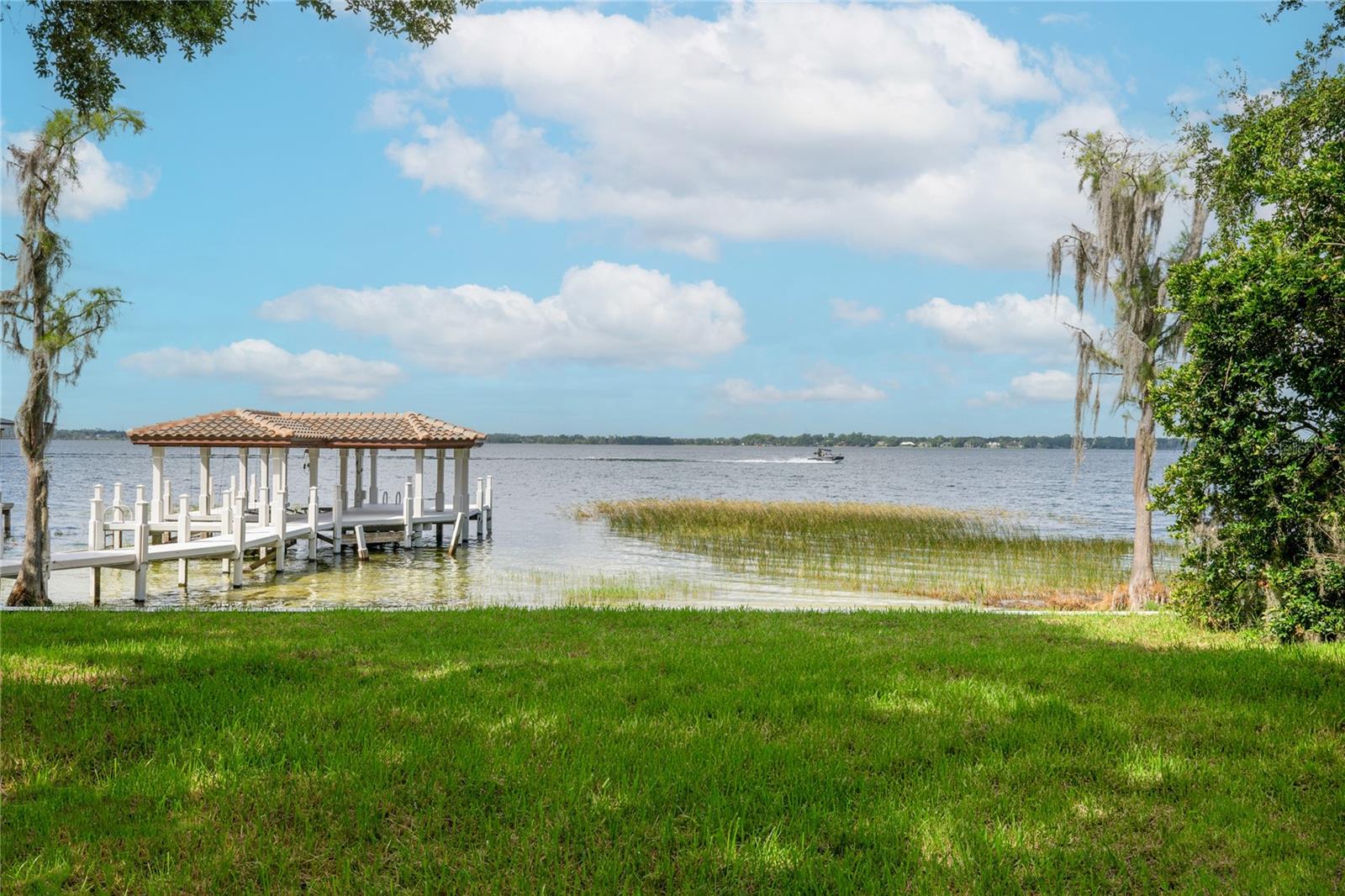 ALADAR ON LAKE BUTLER - Residential