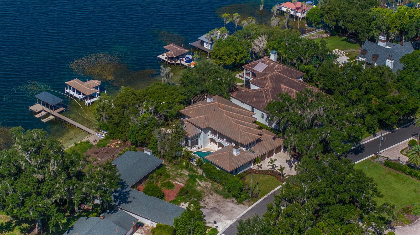 ALADAR ON LAKE BUTLER - Residential