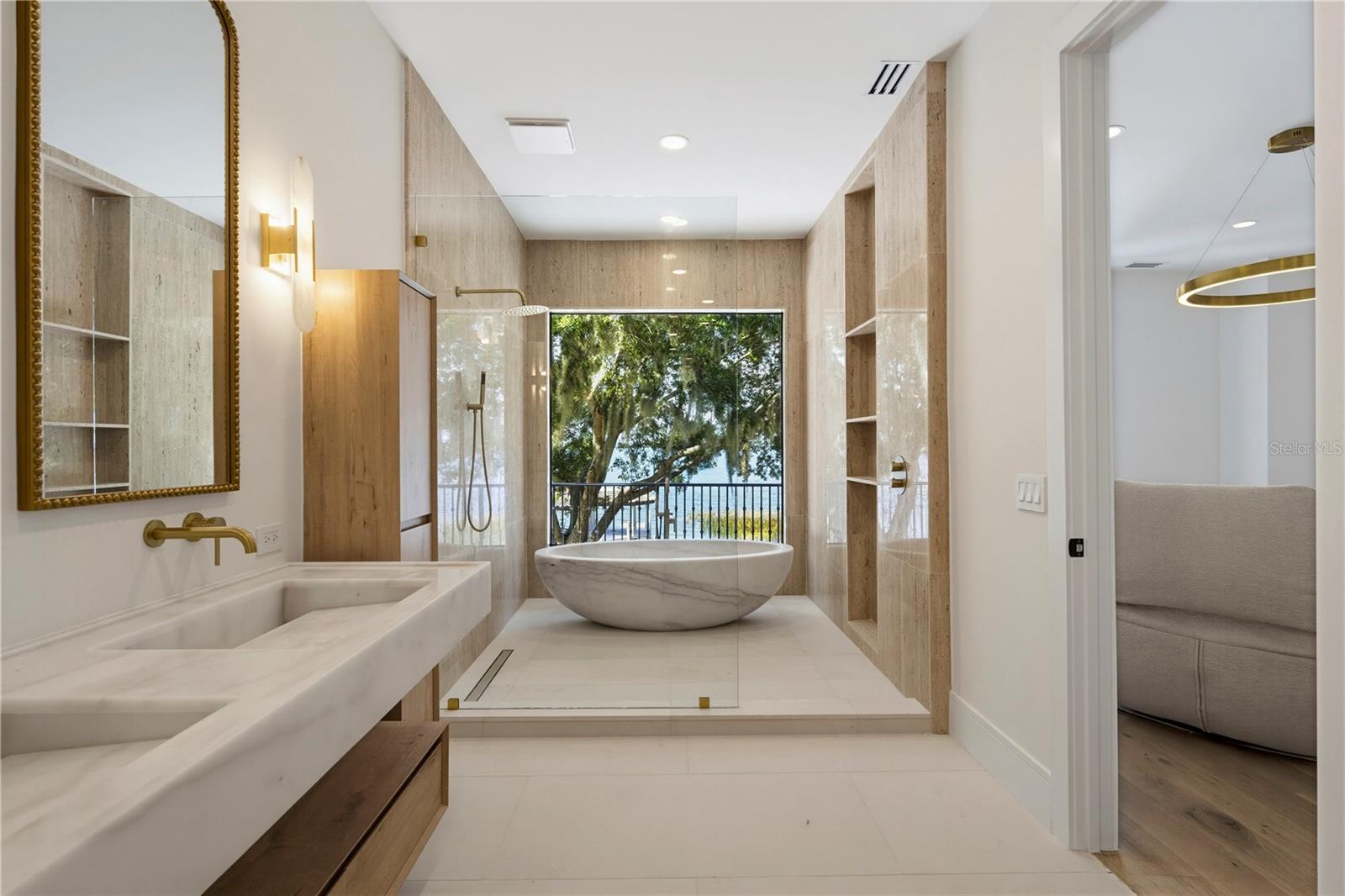 ALADAR ON LAKE BUTLER - Residential