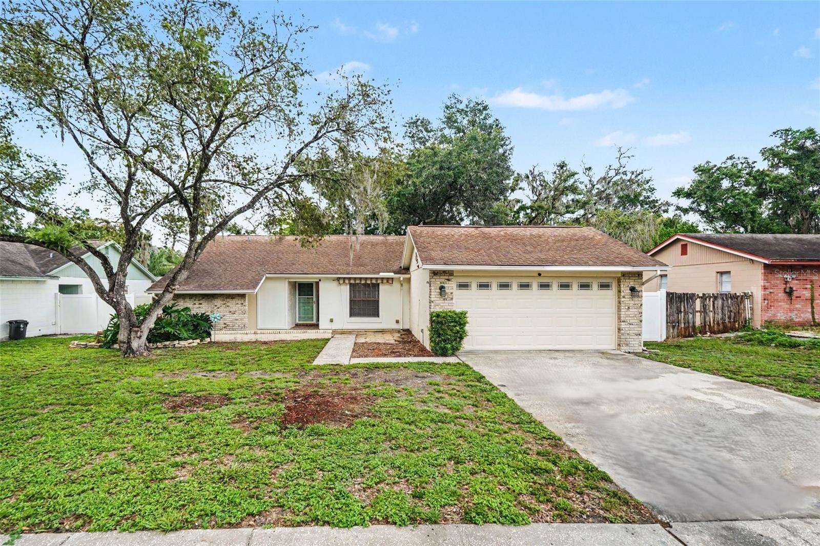 LIVINGSTON UNIT III B - Residential Lease