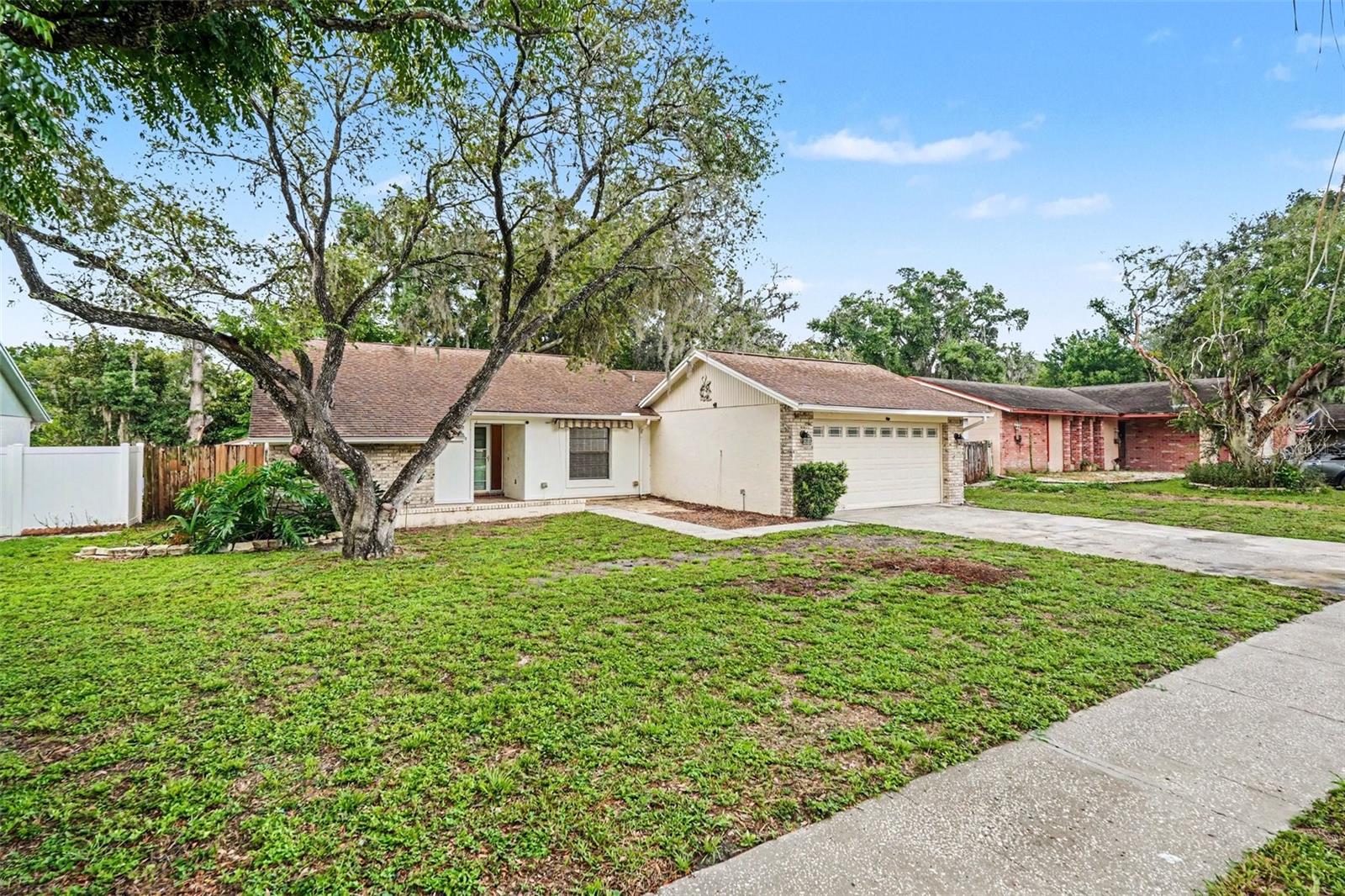 LIVINGSTON UNIT III B - Residential Lease