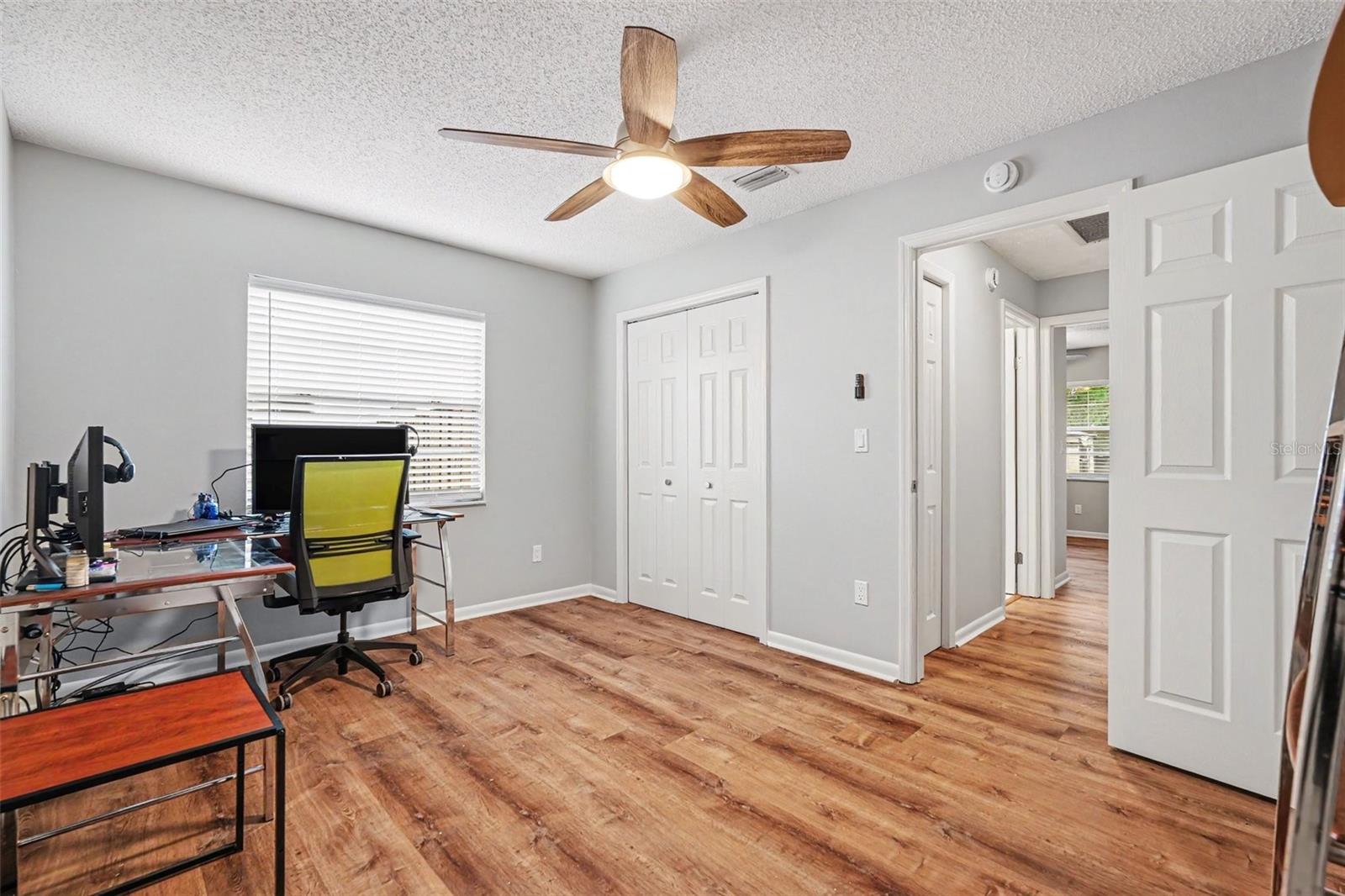 LIVINGSTON UNIT III B - Residential Lease