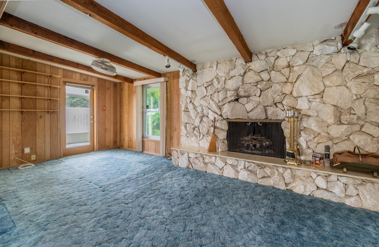 HI-RIDGE ESTATES - Residential