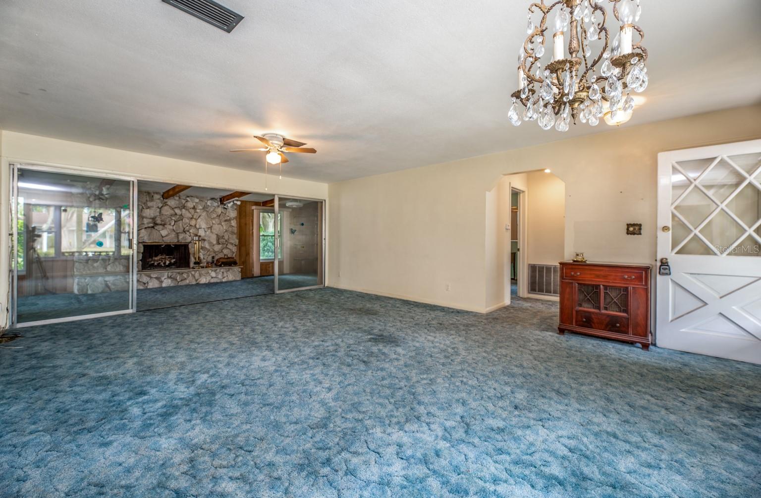 HI-RIDGE ESTATES - Residential
