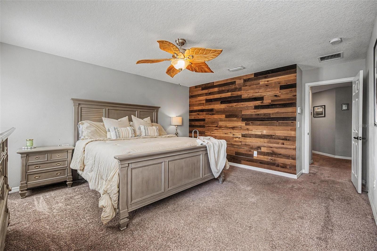 LONG LAKE RANCH - Residential