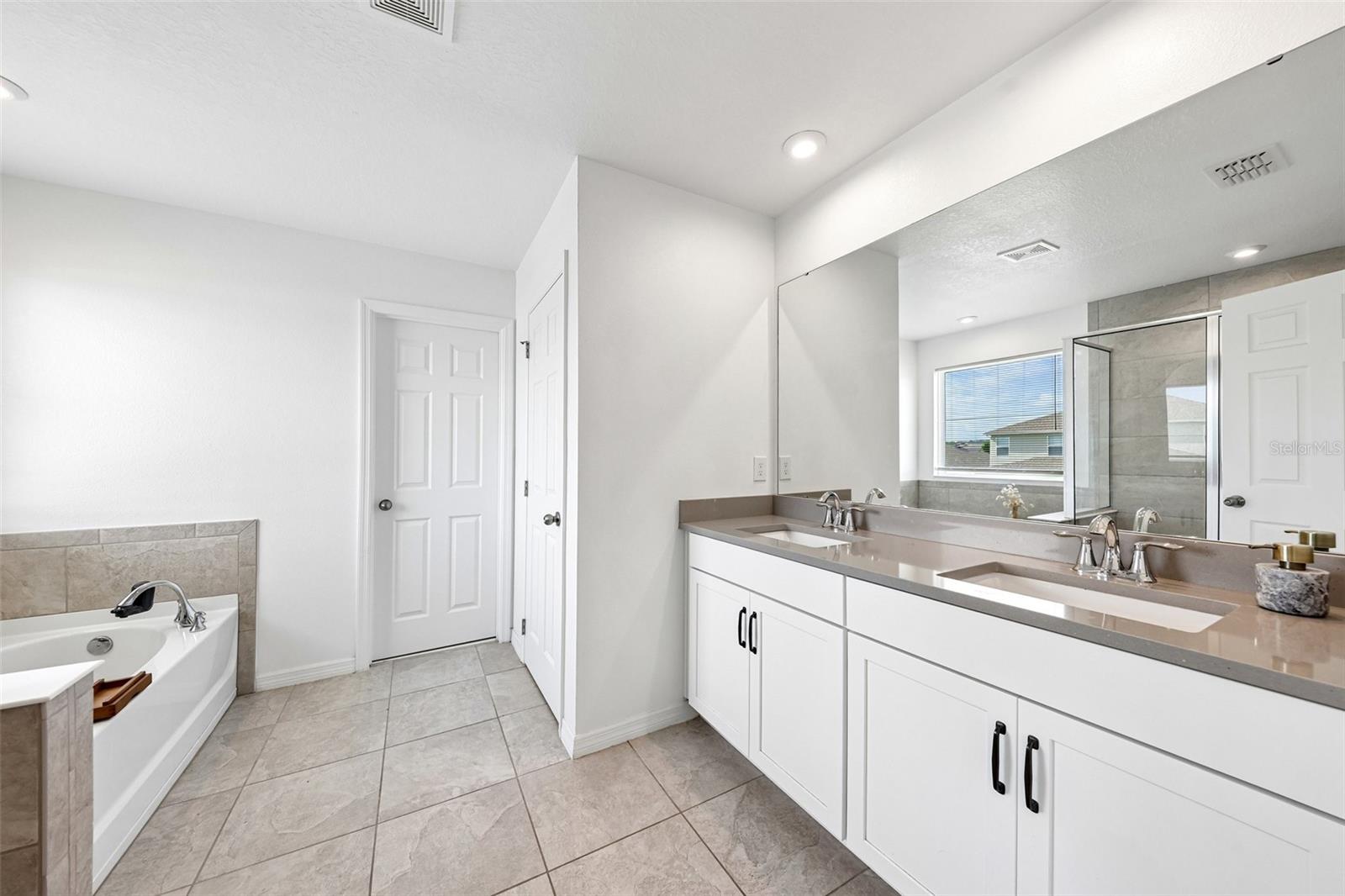 WATERBROOKE PH 3 - Residential