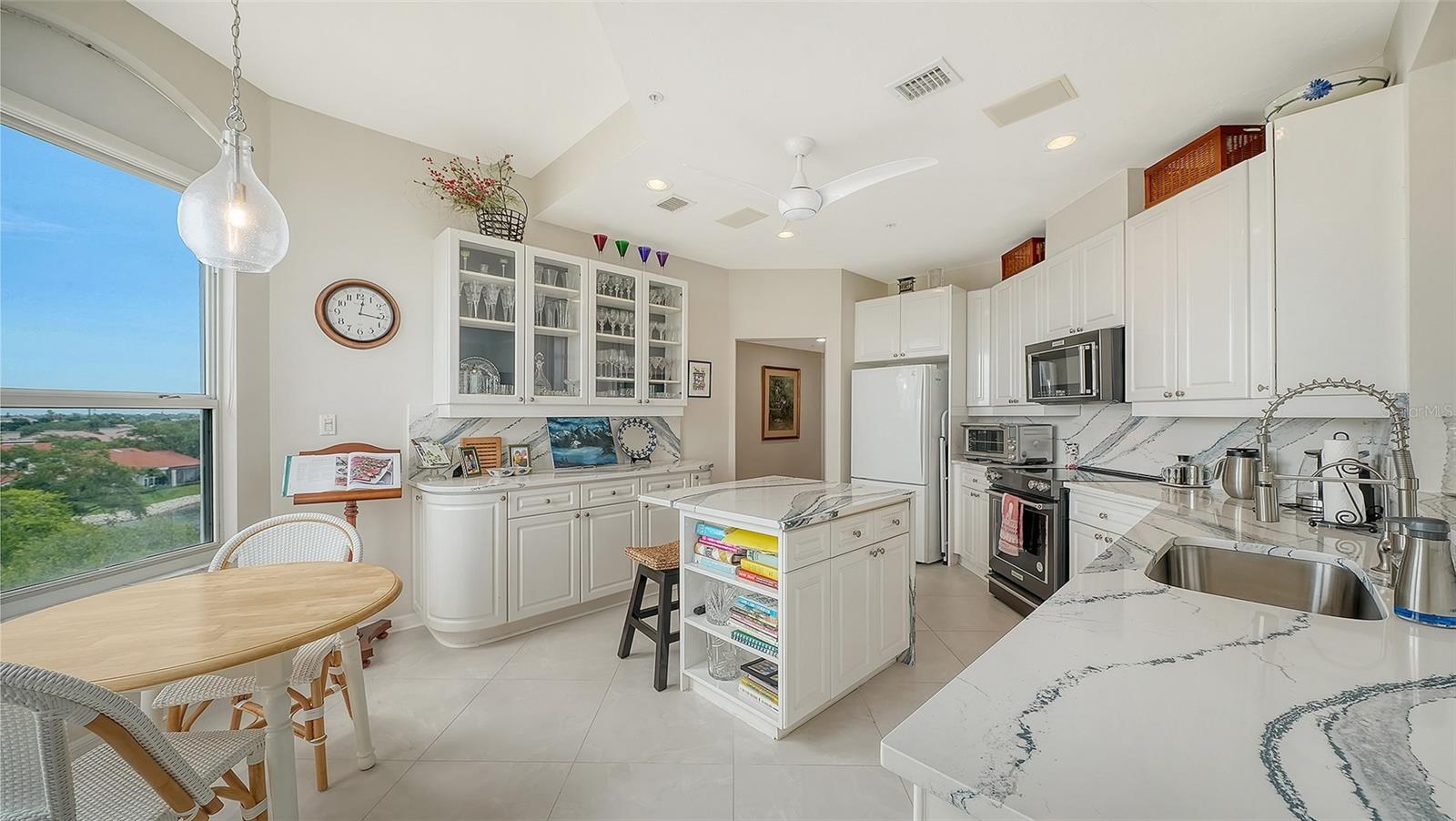 EAGLES POINT AT THE LANDINGS - Residential