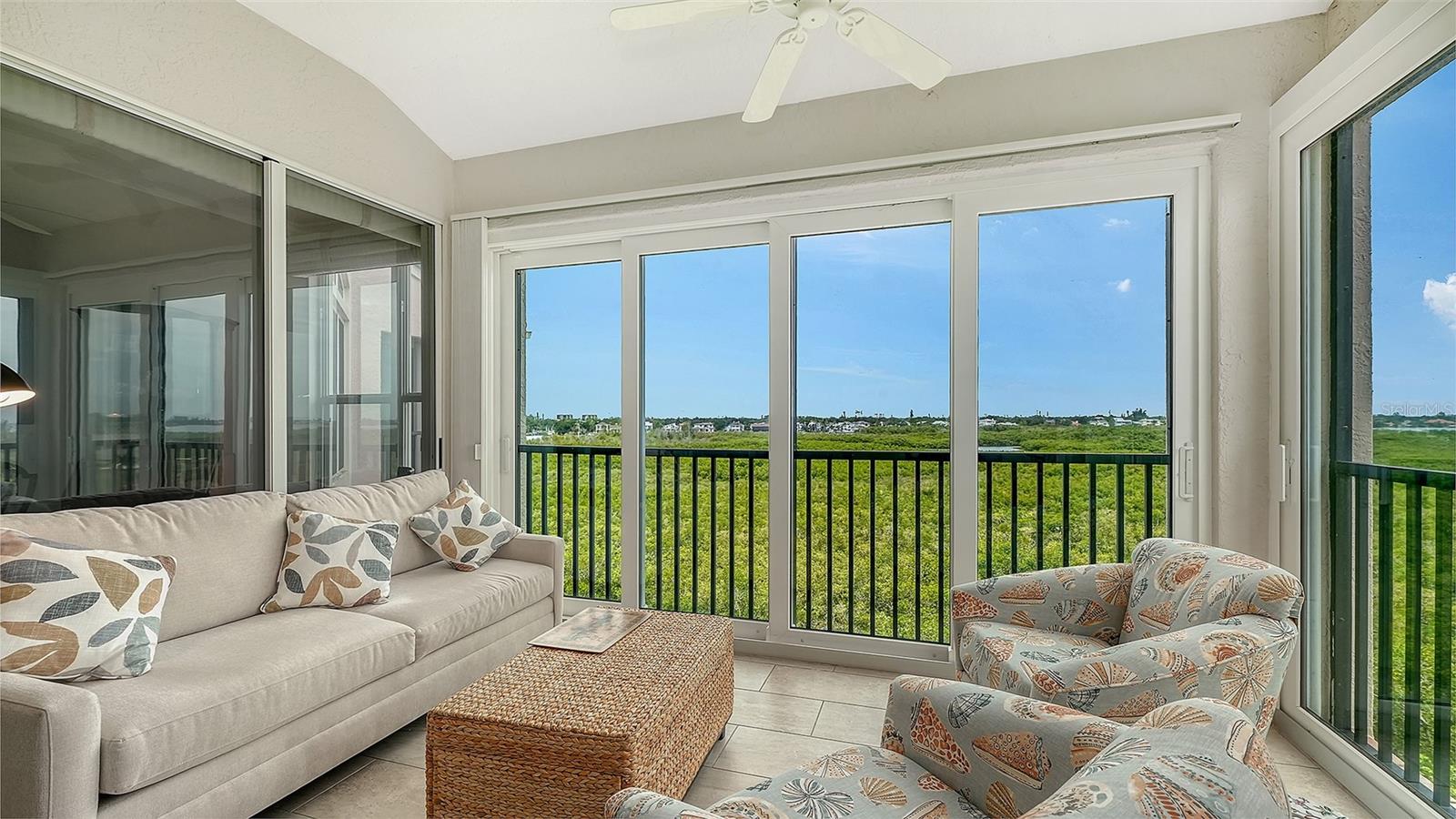 EAGLES POINT AT THE LANDINGS - Residential