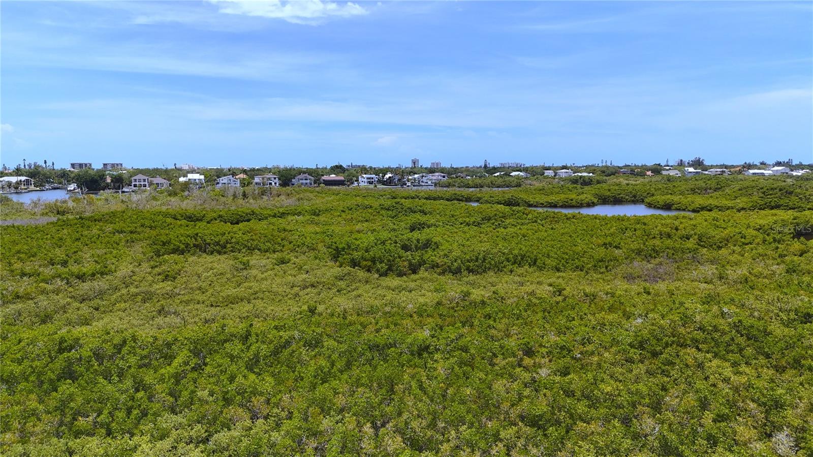 EAGLES POINT AT THE LANDINGS - Residential