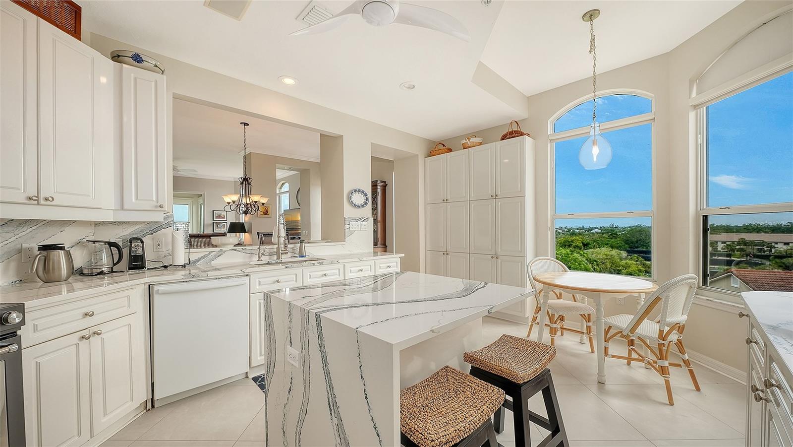 EAGLES POINT AT THE LANDINGS - Residential