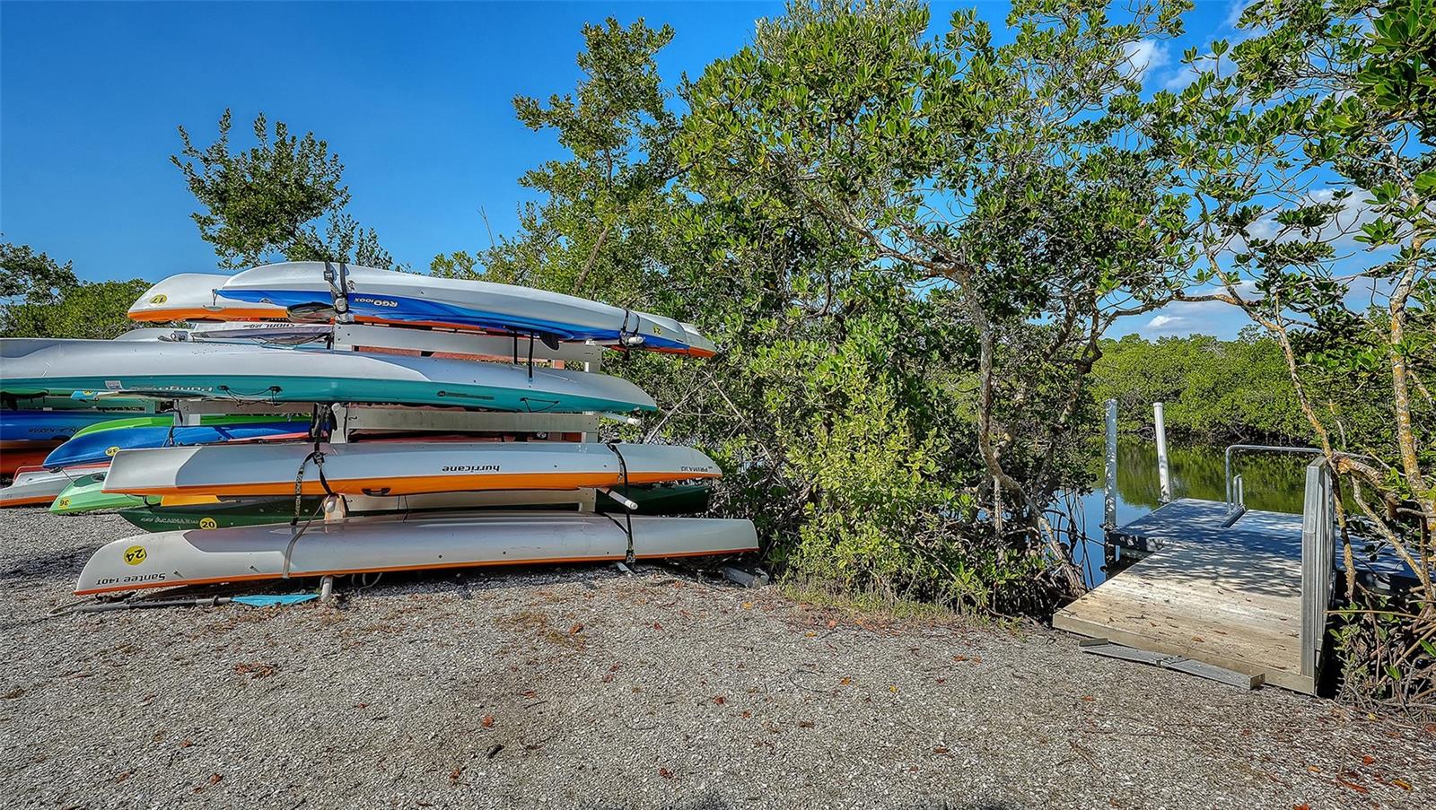 EAGLES POINT AT THE LANDINGS - Residential