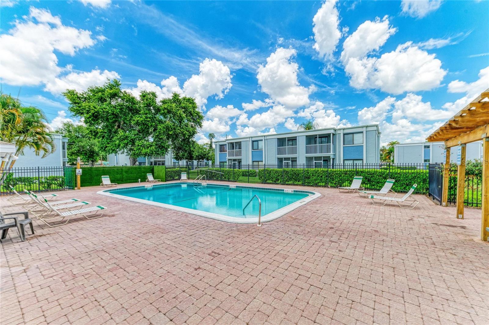 GARDEN WALK PH 1 - Residential