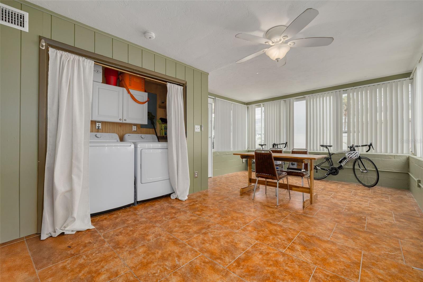 GANDY HWY SUB - Residential