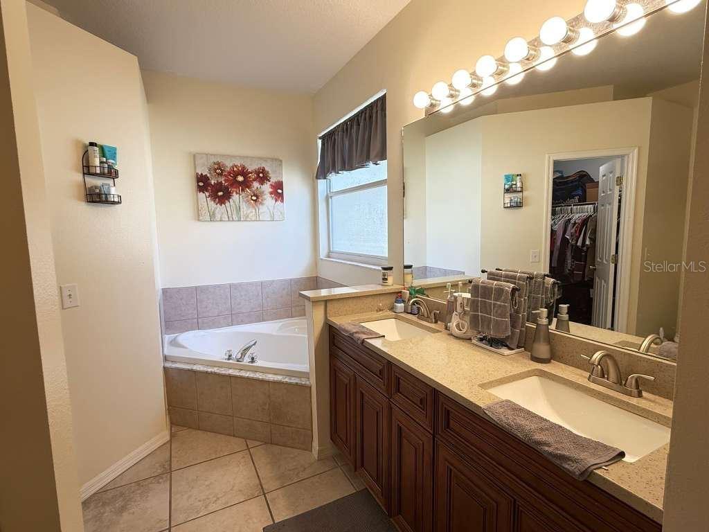 PLYMOUTH LANDING PH 01 - Residential