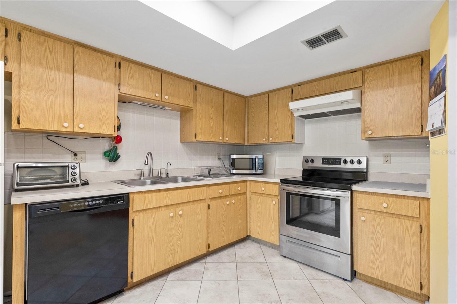 COUNTRYBROOK CONDO - Residential