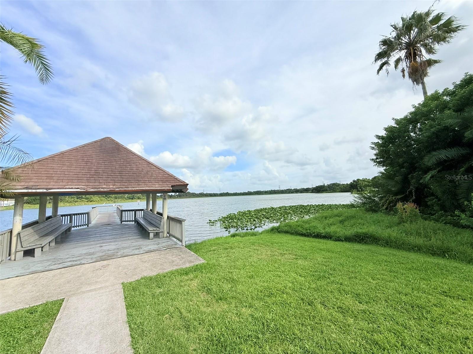 COUNTRYBROOK CONDO - Residential