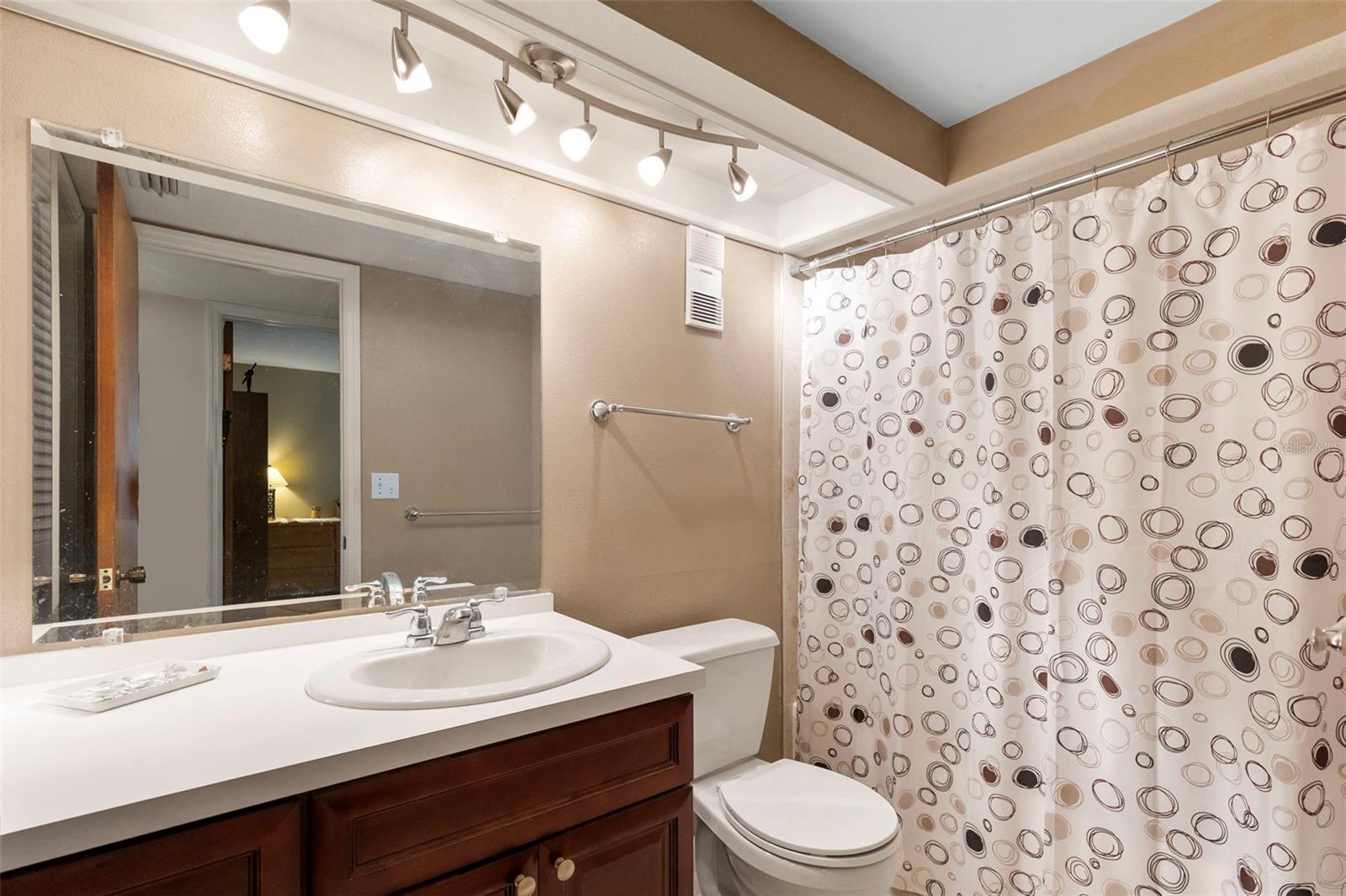 COUNTRYBROOK CONDO - Residential