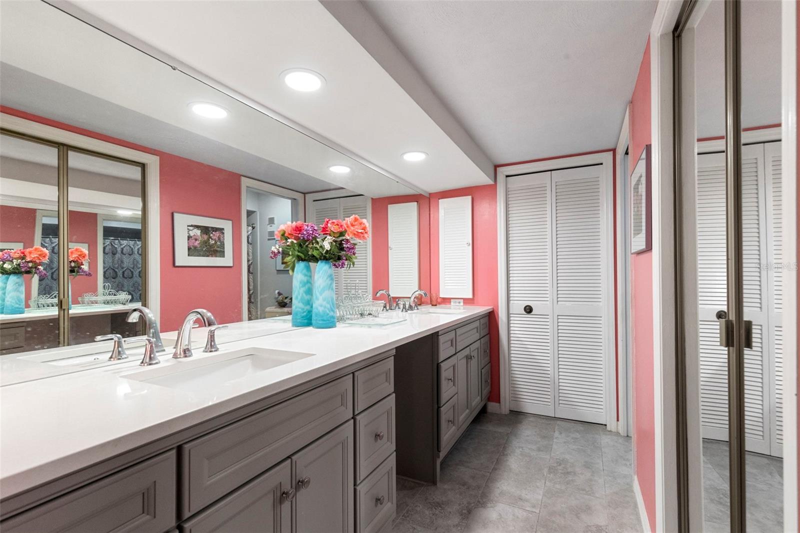 COUNTRYBROOK CONDO - Residential