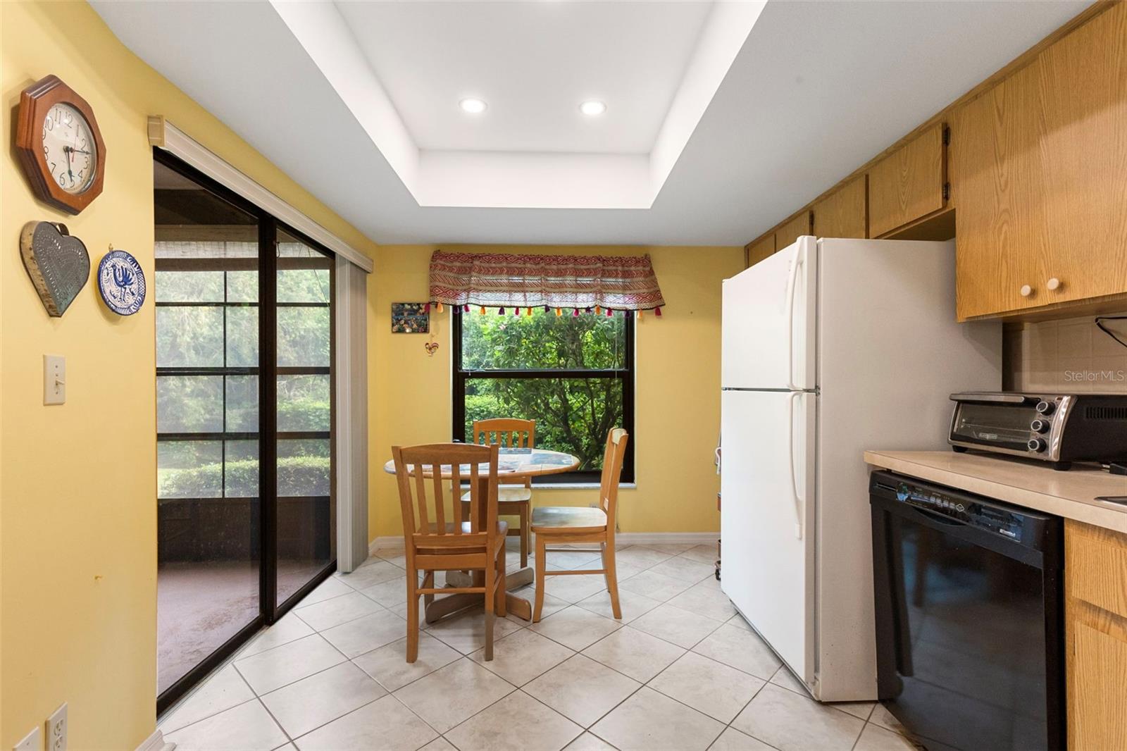 COUNTRYBROOK CONDO - Residential