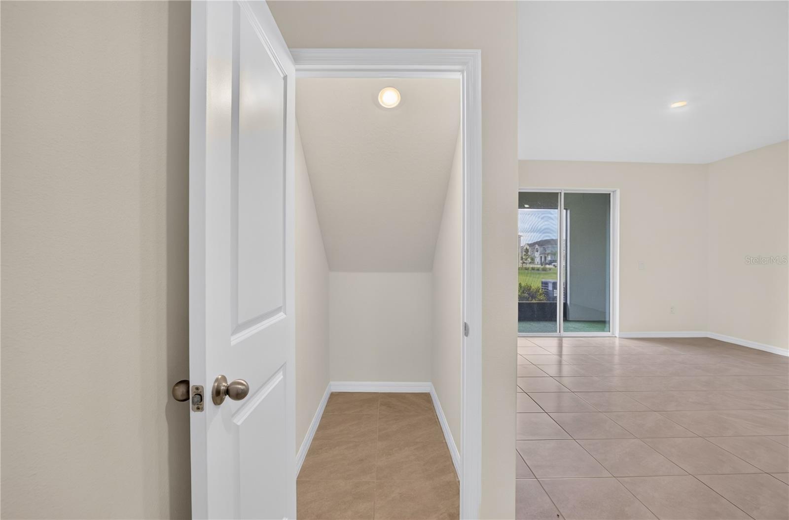 AVALON PARK WEST NORTH PH 2 4 5 - Residential