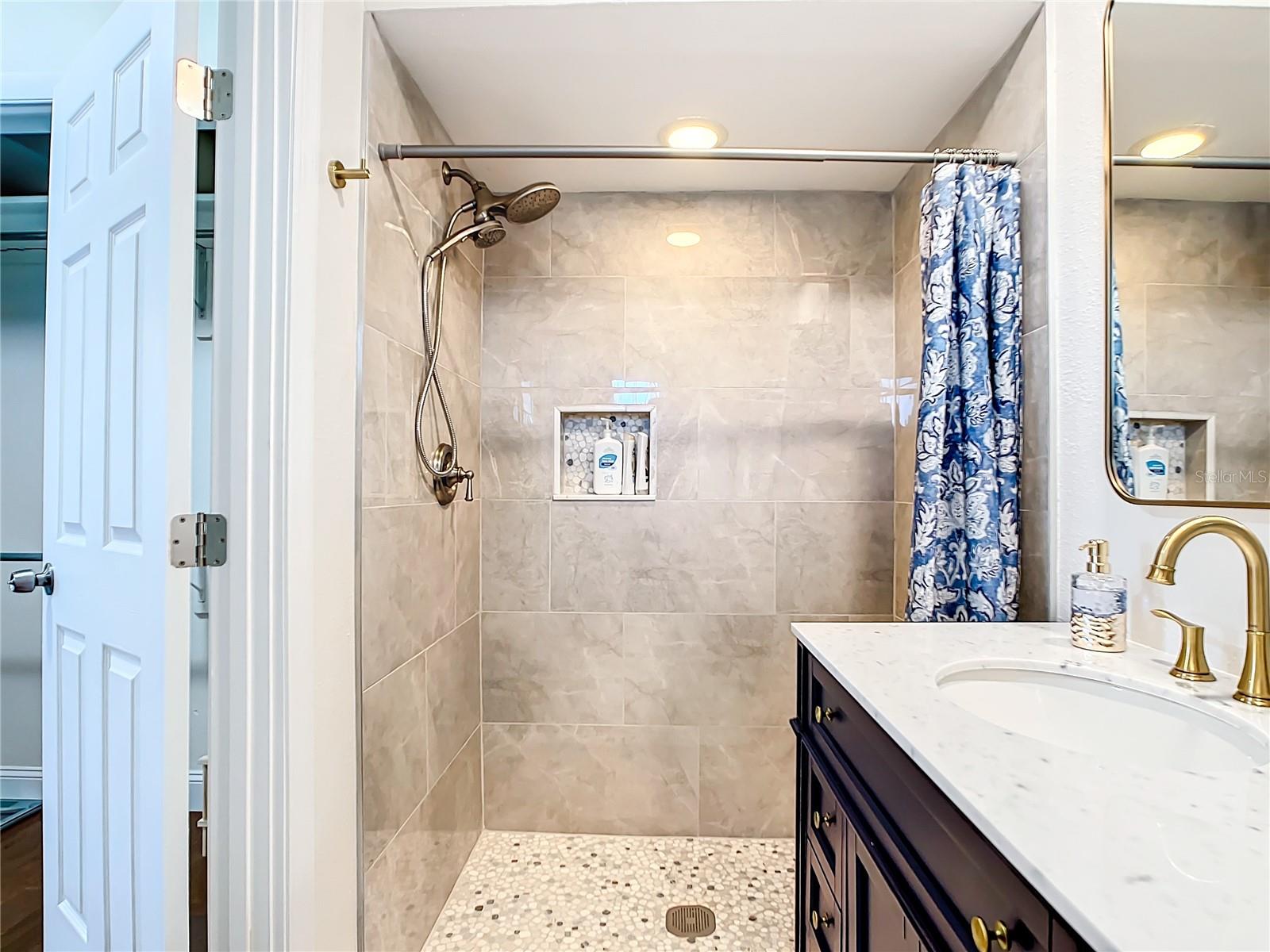 FAIRWAY ESTATES 3RD ADD - Residential Lease