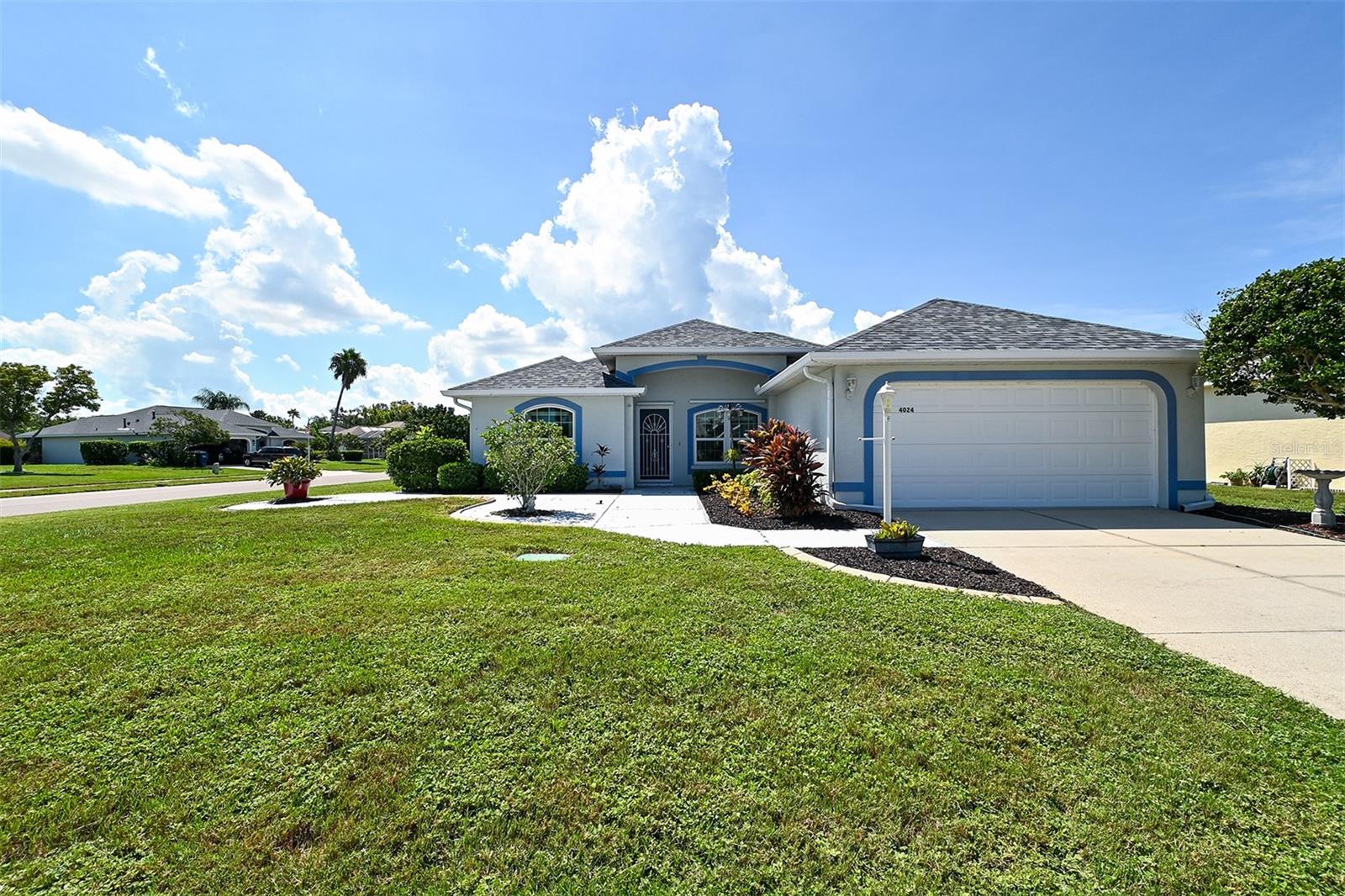 Price reduced for an immediate sale......Welcome to the quiet and beautiful community of Quail Run. Centrally located a short distance from the UTC Mall area, downtown Sarasota and Bradenton; and an abundance of restaurants and shopping within a very few miles. Built in 1997 on a spacious corner lot, this three bedroom, two bathroom, pool home has an open floor plan with vaulted ceilings, a separate living room and dining room, master bedroom with a walk-in closet and updated bathrooms with the master bath having double sinks. The kitchen has stainless steel appliances and Corian counters. The home had a new roof installed in 2017 and a wind mitigation report is available. The pool is caged and solar heated, in addition home has a emergency generator. The house has great curb appeal and is tastefully landscaped. HOA fees are minimal and there is no CDD. New AC in 2020.