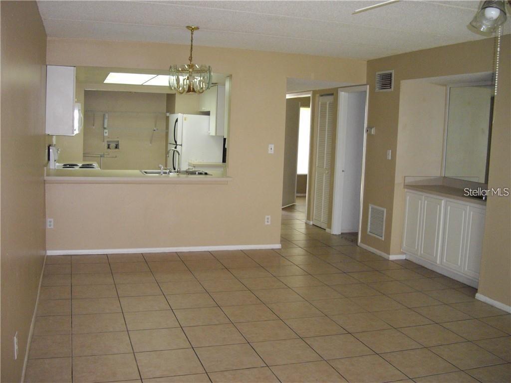PINE SHADOWS CONDO PH 04 - Residential Lease