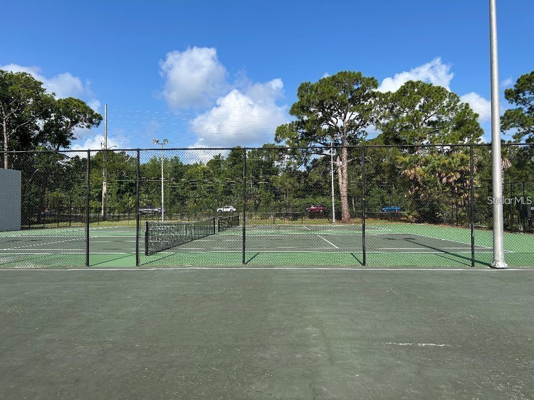 PINE SHADOWS CONDO PH 04 - Residential Lease