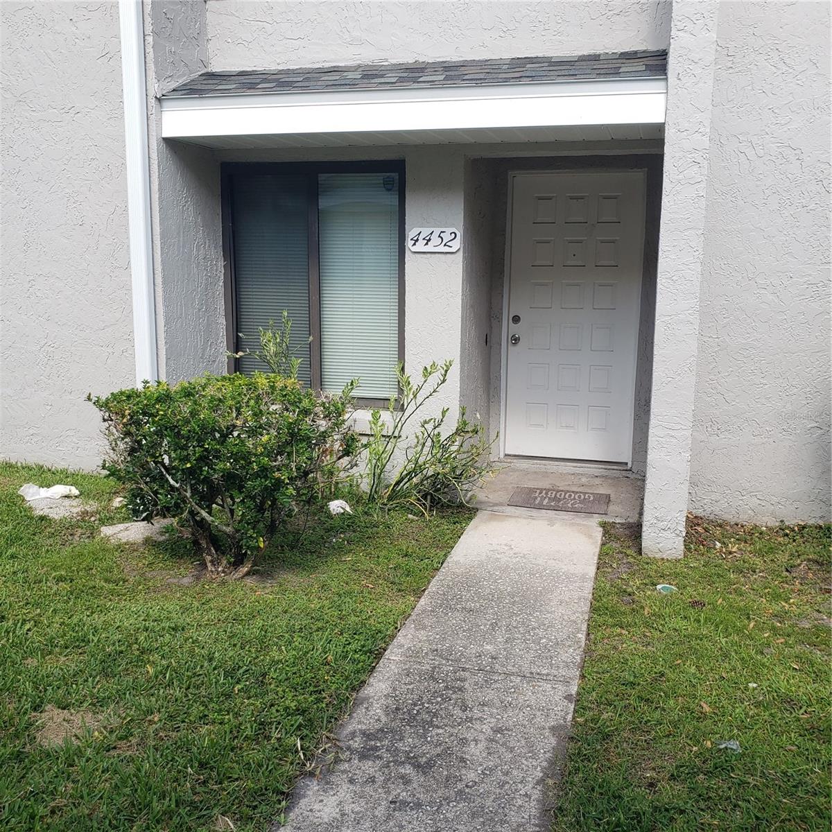 PINE SHADOWS CONDO PH 04 - Residential Lease