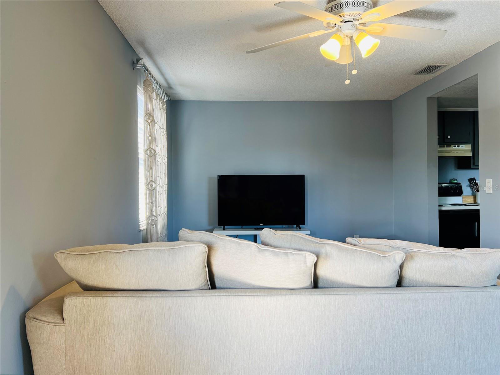 LAKE VIEW CONDO PH II - Residential