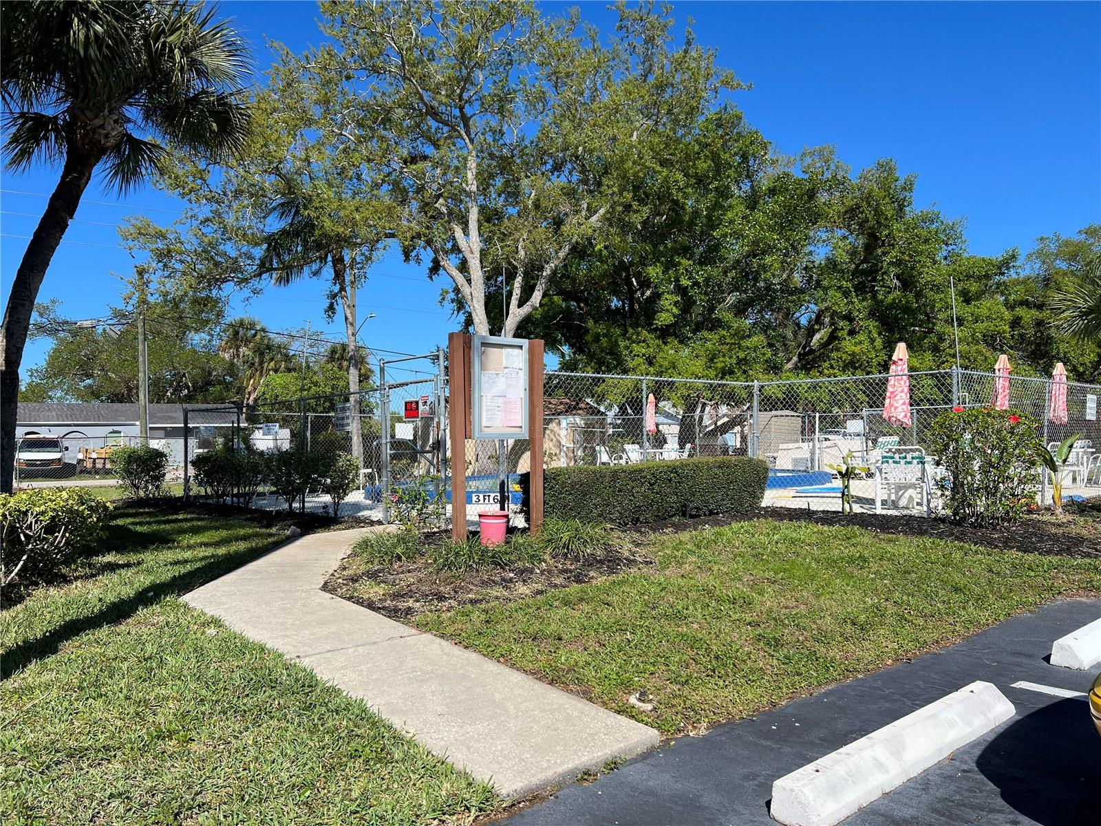 LAKE VIEW CONDO PH II - Residential