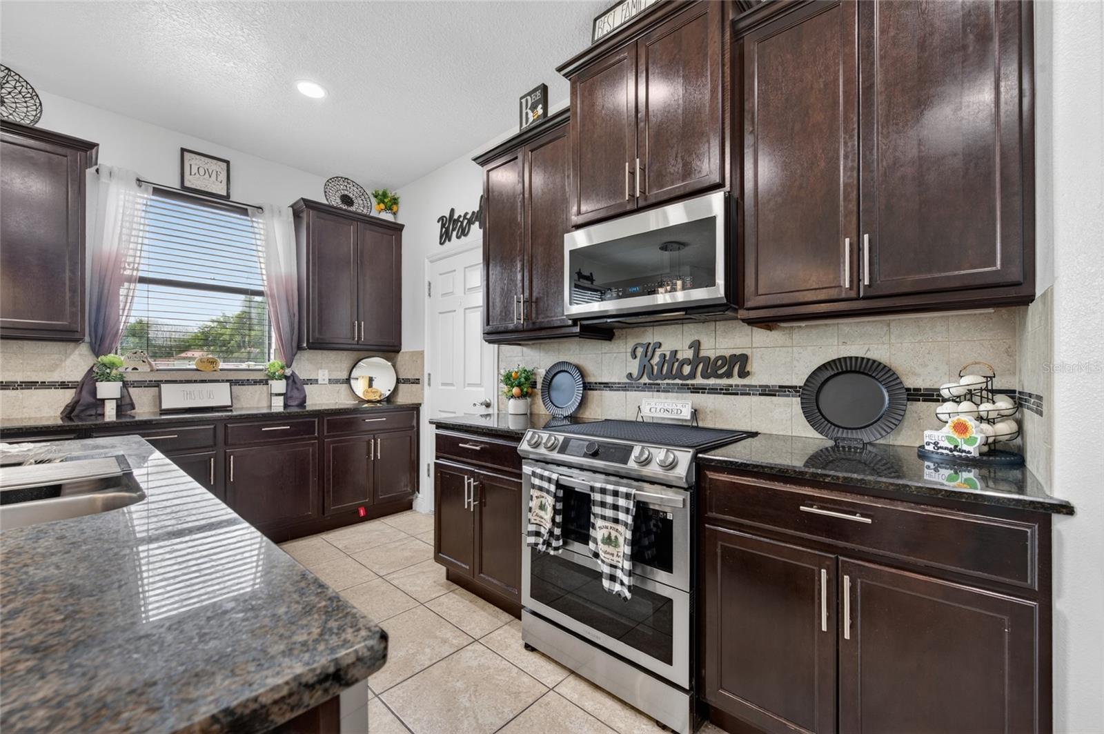 OAK HURST GOLF ESTATES - Residential